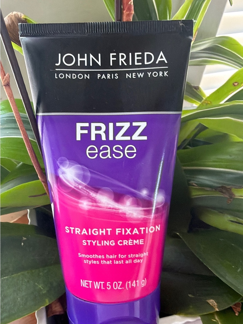 Frizz Ease Straight Fixation Styling Crème - Purple/Pink